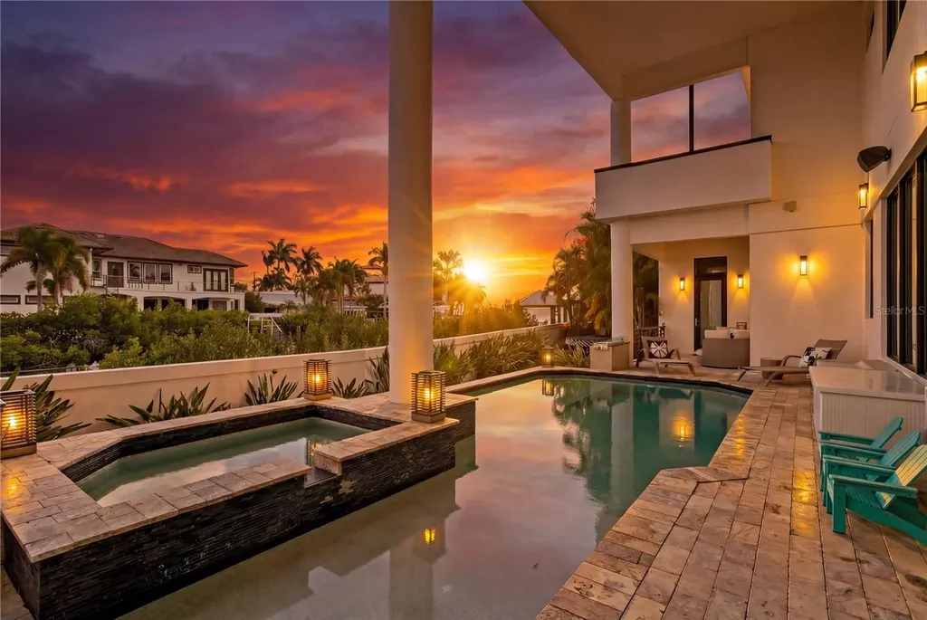 2 Sandpiper Road Tampa FL 33609