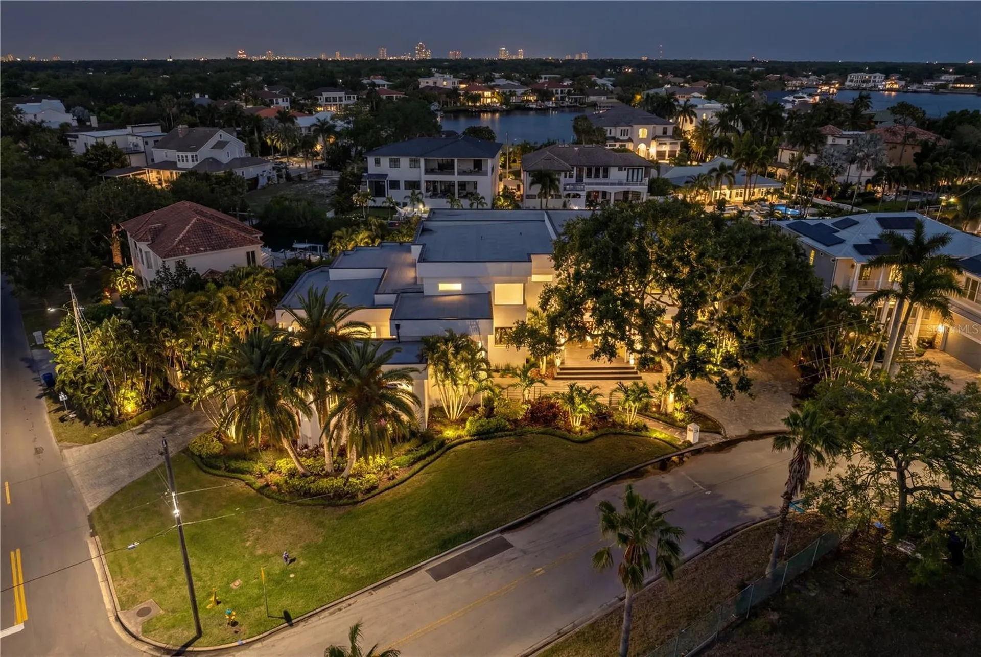 2 Sandpiper Road Tampa FL 33609