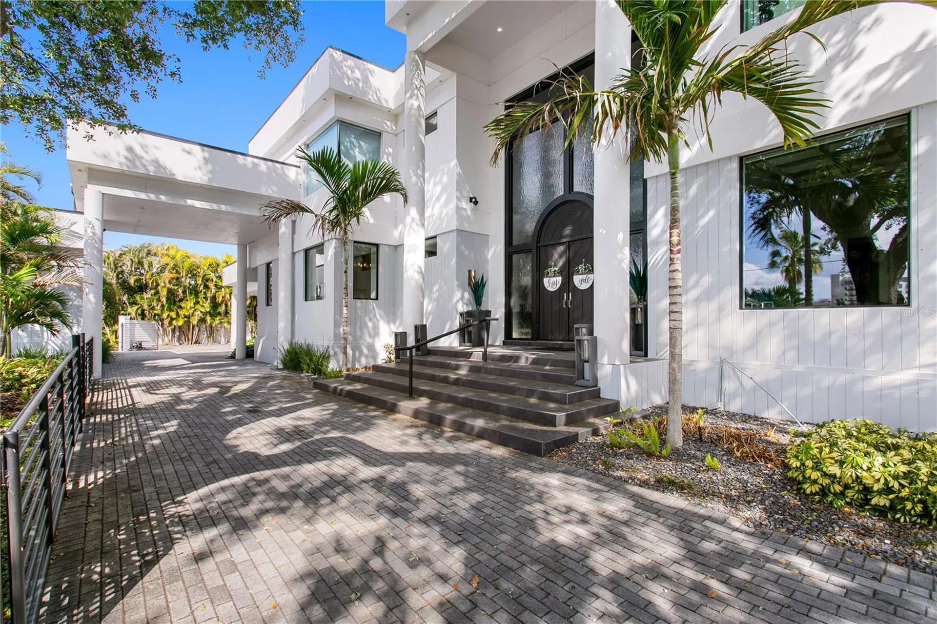 2 Sandpiper Road Tampa FL 33609