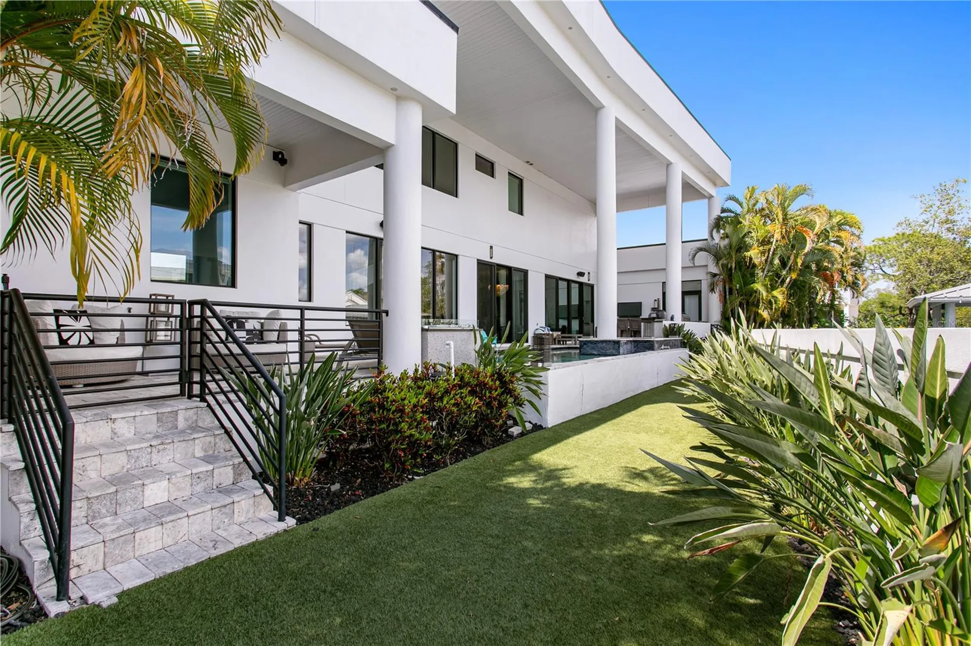 2 Sandpiper Road Tampa FL 33609