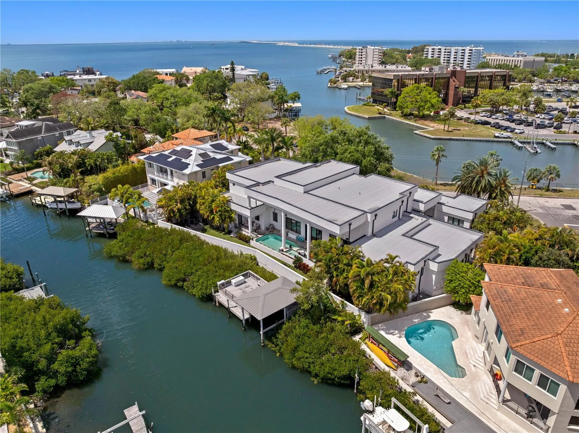 2 Sandpiper Road Tampa FL 33609