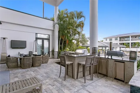 2 Sandpiper Road Tampa FL 33609