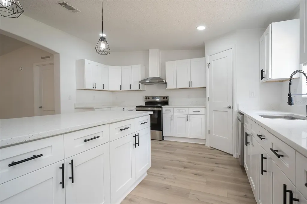 14327 NE 136th Place Waldo FL 32694