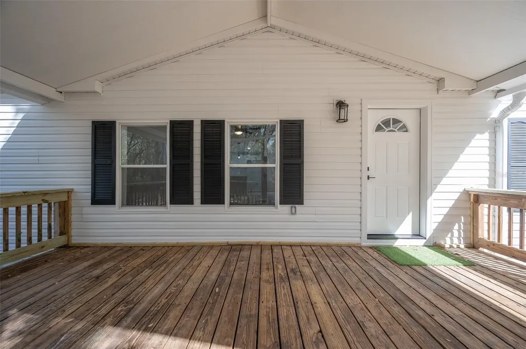 14327 NE 136th Place Waldo FL 32694