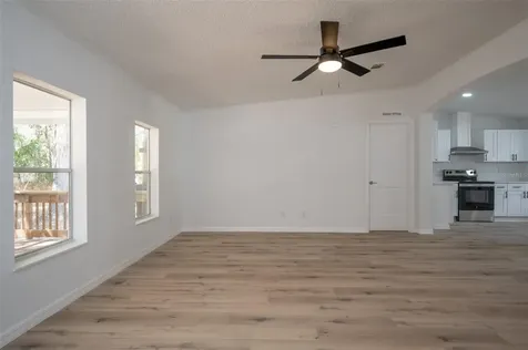 14327 NE 136th Place Waldo FL 32694