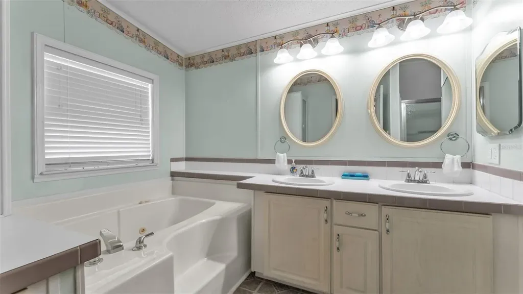 5248 Island View Circle S Polk City FL 33868