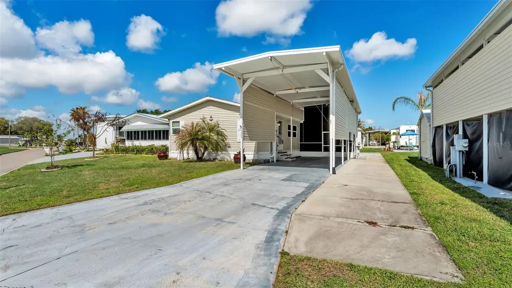 5248 Island View Circle S Polk City FL 33868