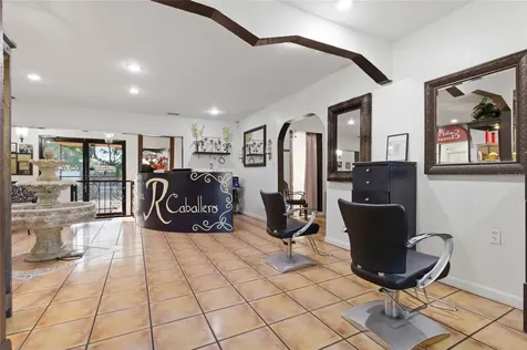 9729 N Armenia Avenue Tampa FL 33612