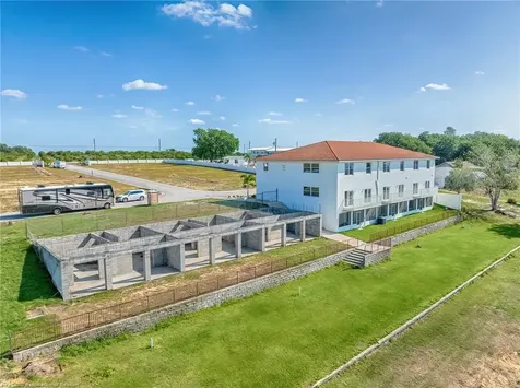 1900 Oasis Boulevard Sebring FL 33870