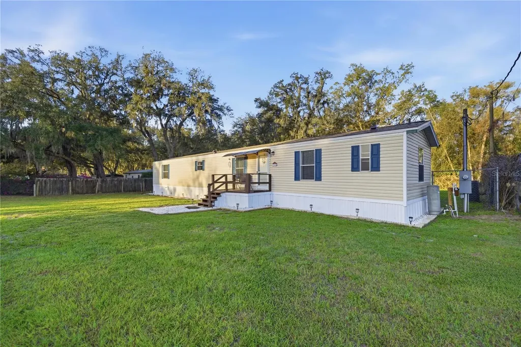 17500 NE 39th Court Citra FL 32113