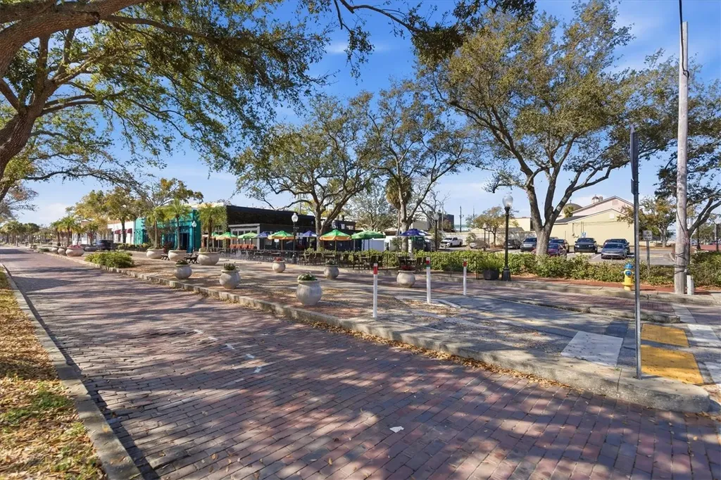 36 Windrush Bay Drive Tarpon Springs FL 34689