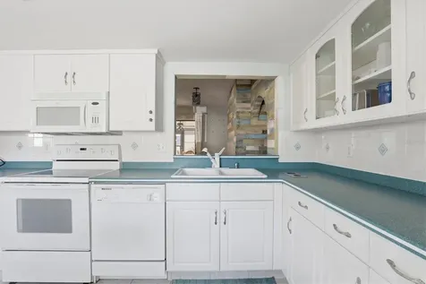 36 Windrush Bay Drive Tarpon Springs FL 34689