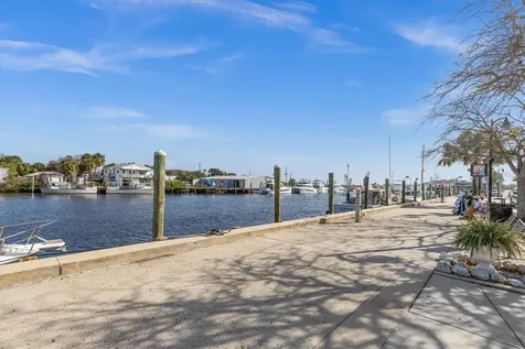 36 Windrush Bay Drive Tarpon Springs FL 34689