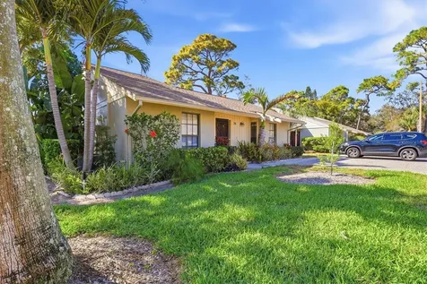 36 Windrush Bay Drive Tarpon Springs FL 34689