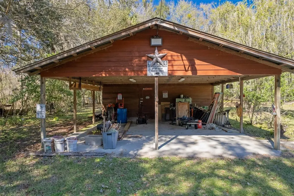 596 State Road 20 Palatka FL 32177
