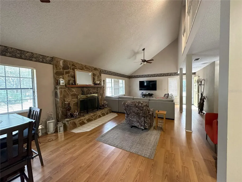 596 State Road 20 Palatka FL 32177