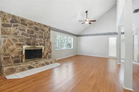 596 State Road 20 Palatka FL 32177