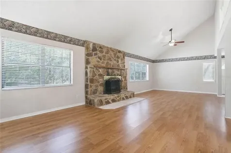596 State Road 20 Palatka FL 32177