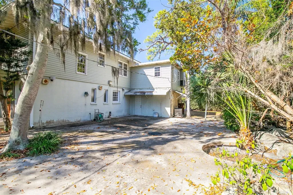 5013 Bay Shore Road Sarasota FL 34234