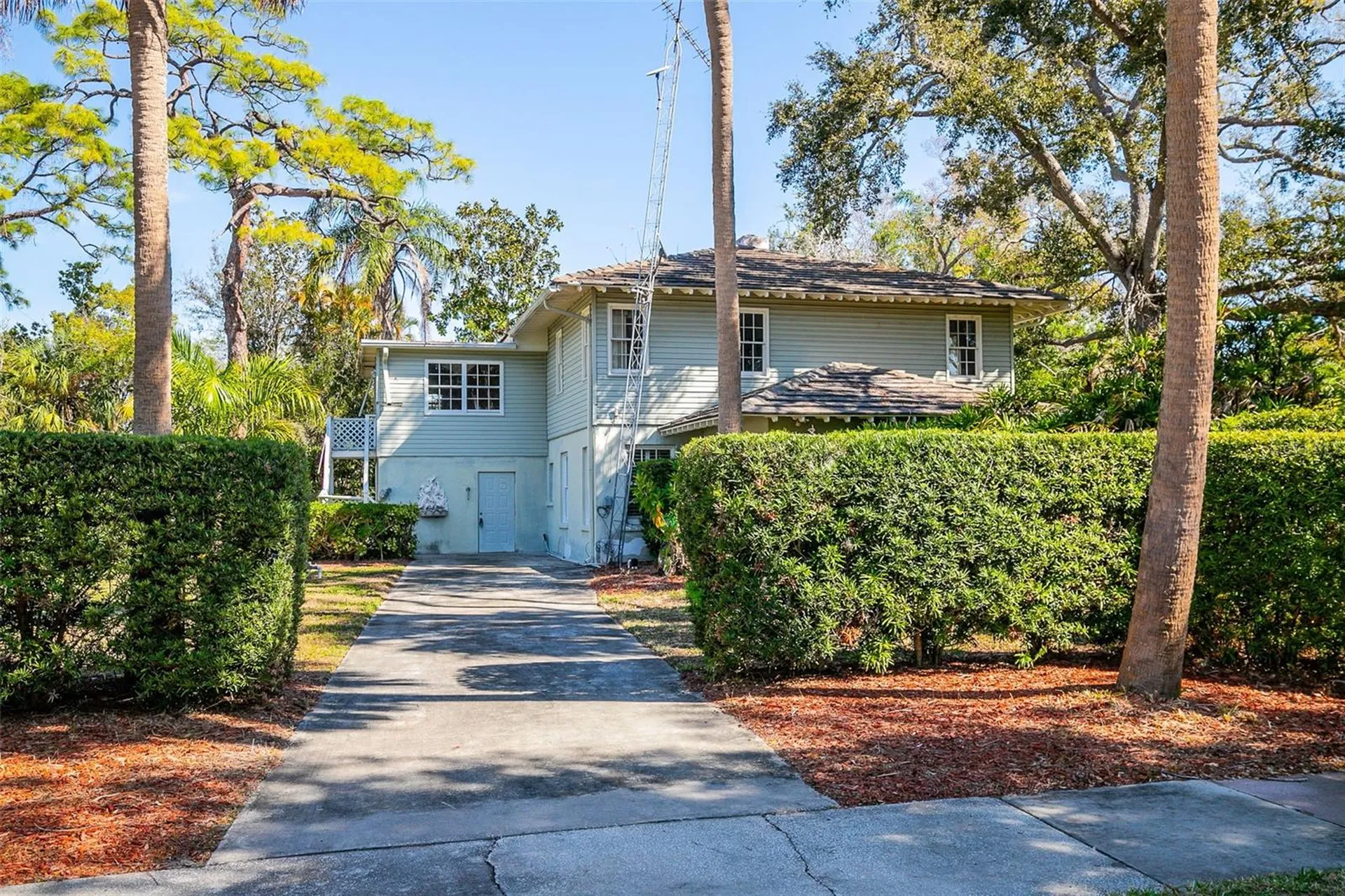 5013 Bay Shore Road Sarasota FL 34234