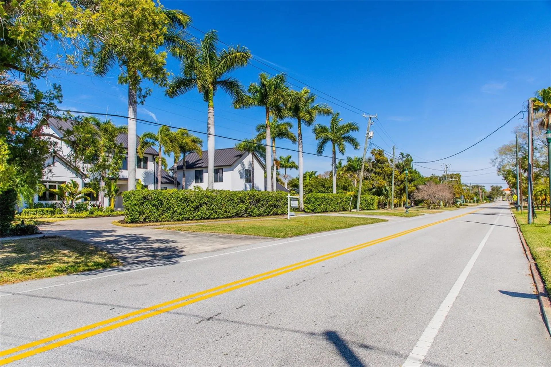 5013 Bay Shore Road Sarasota FL 34234