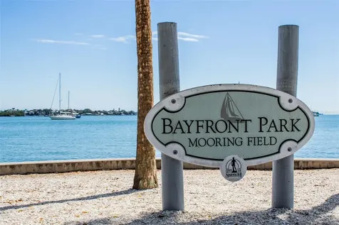 5013 Bay Shore Road Sarasota FL 34234