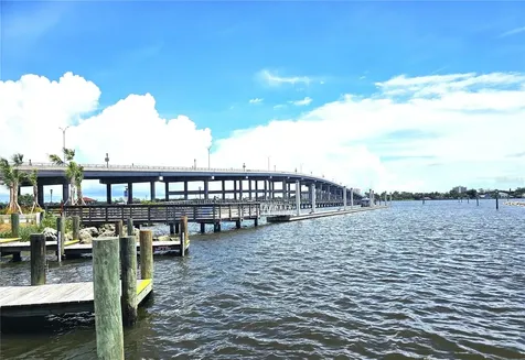 4 Sea Hawk Drive Ormond Beach FL 32176