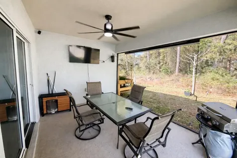 364 Pelham Park Drive Deland FL 32720