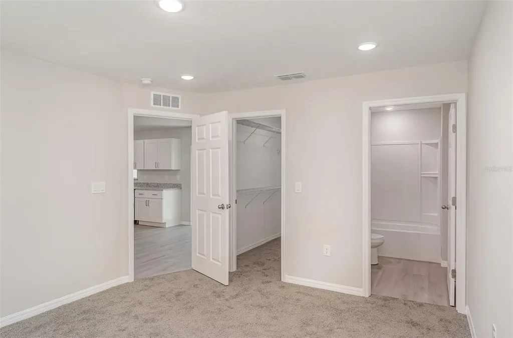 306/308 Ave P NW Winter Haven FL 33881