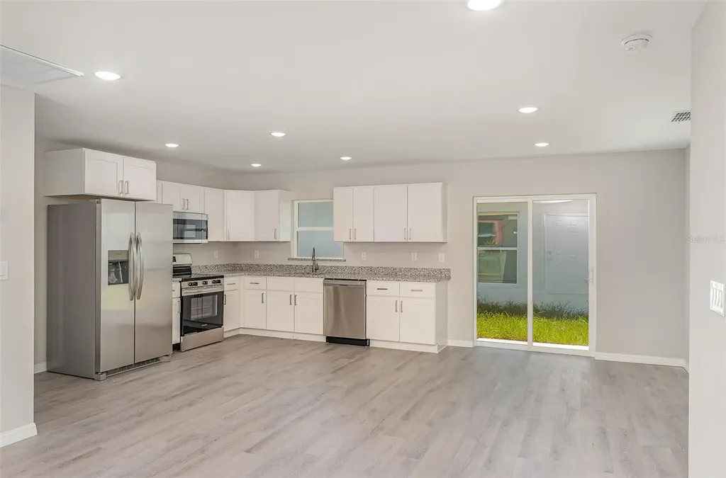306/308 Ave P NW Winter Haven FL 33881