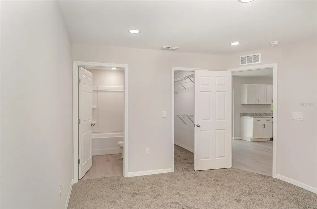 306/308 Ave P NW Winter Haven FL 33881