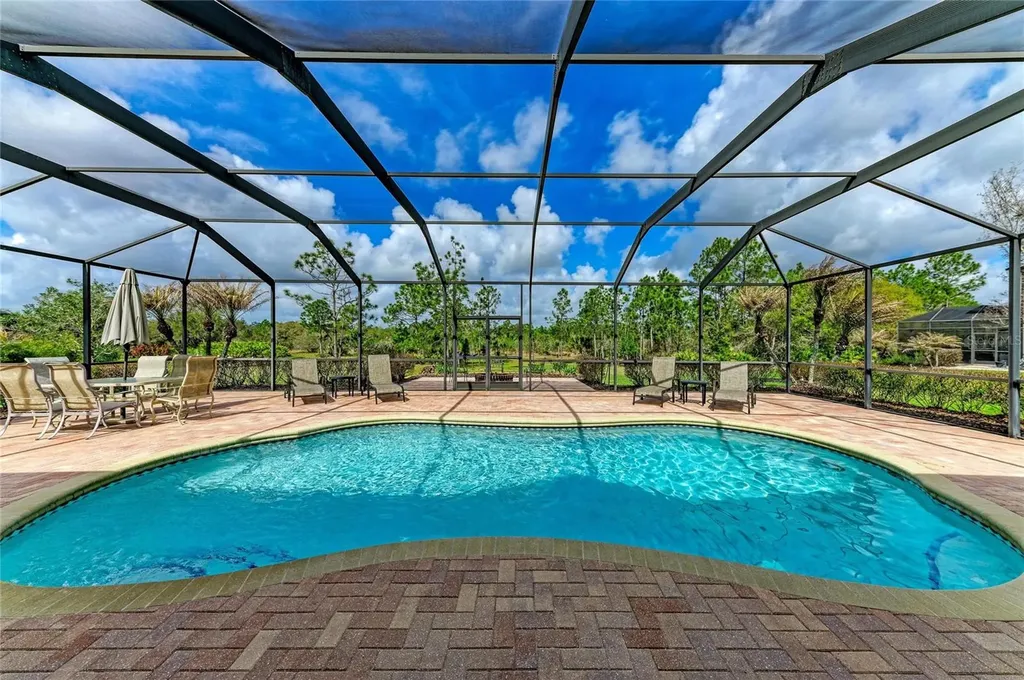 23327 Red Robin Place Bradenton FL 34202