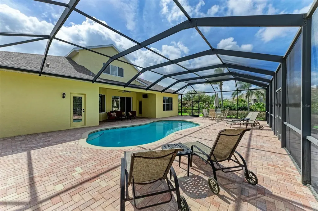 23327 Red Robin Place Bradenton FL 34202