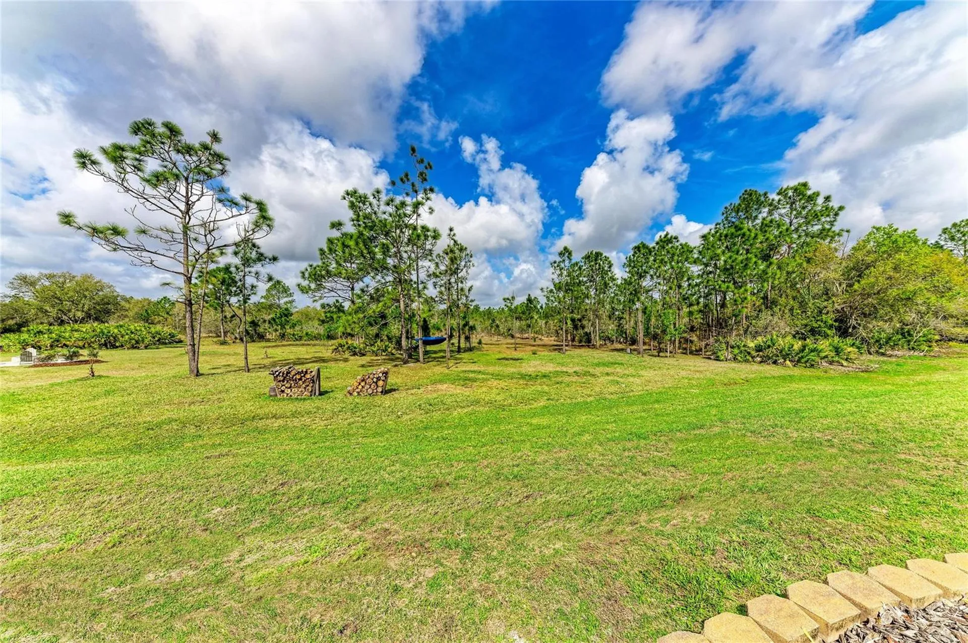 23327 Red Robin Place Bradenton FL 34202