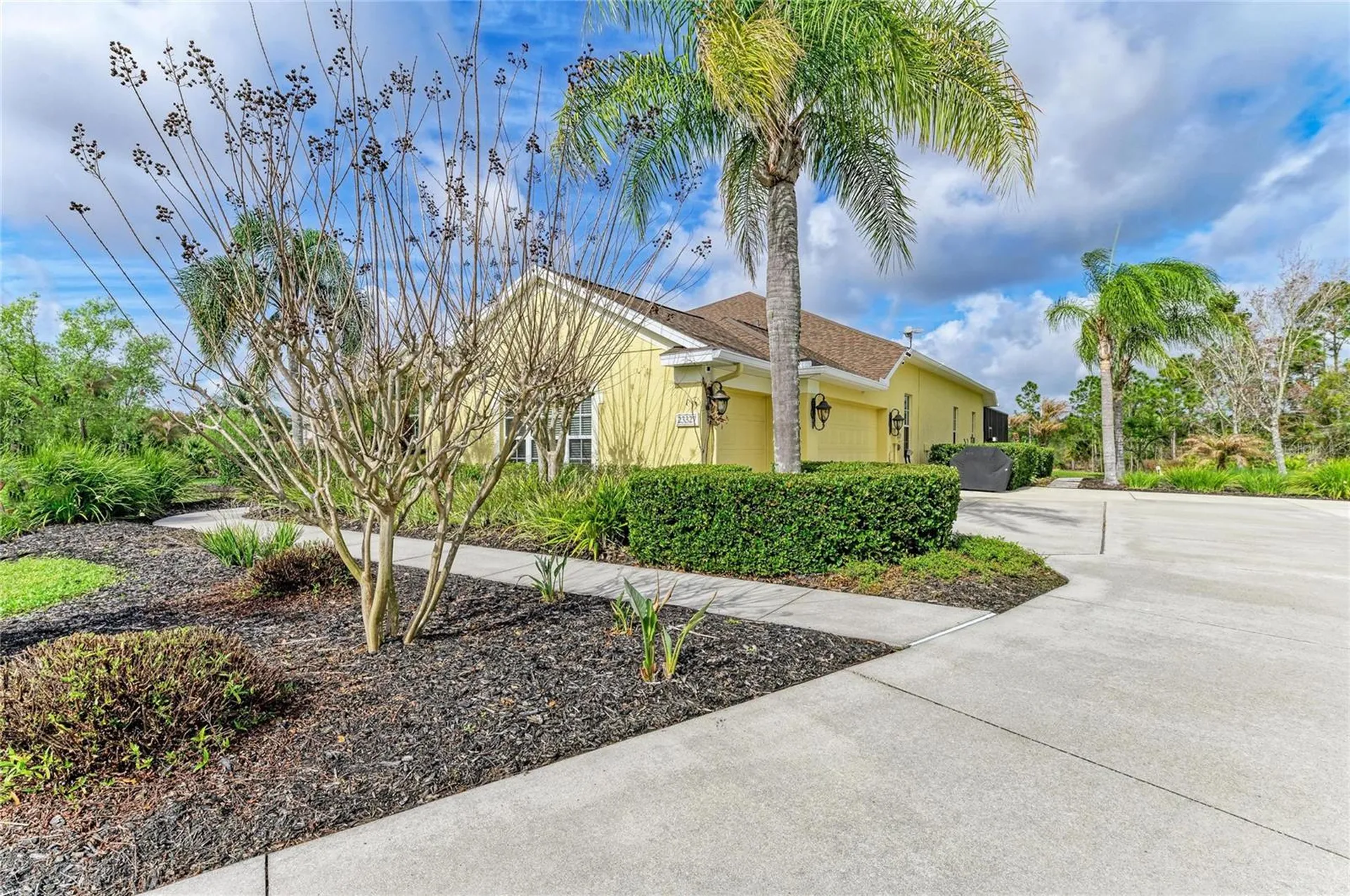 23327 Red Robin Place Bradenton FL 34202