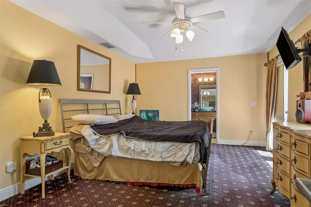 3025 Samara Drive Tampa FL 33618