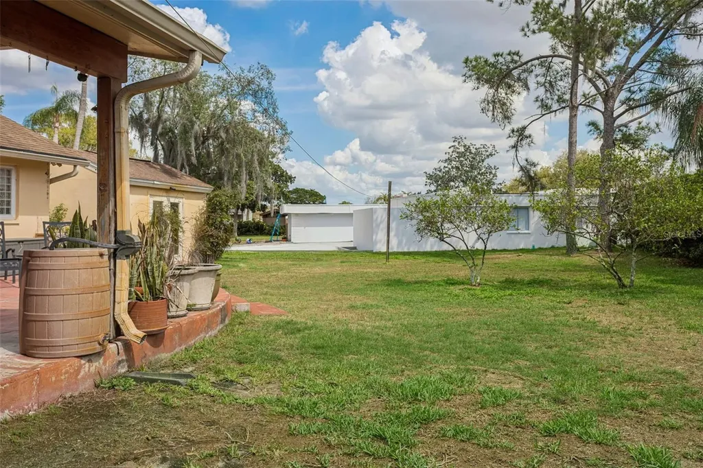 3025 Samara Drive Tampa FL 33618