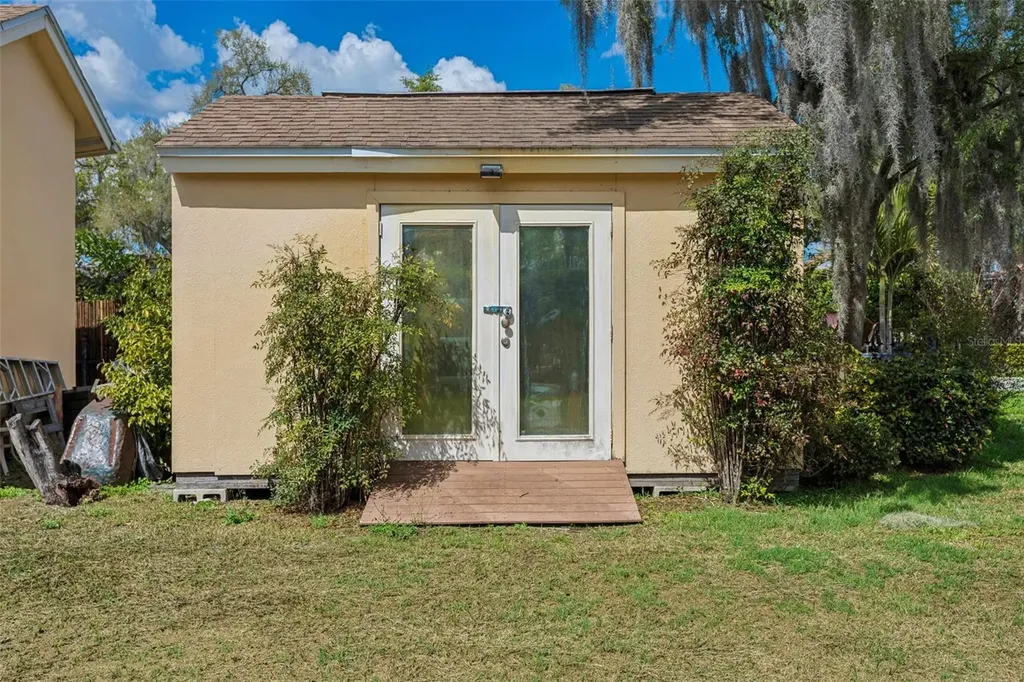 3025 Samara Drive Tampa FL 33618