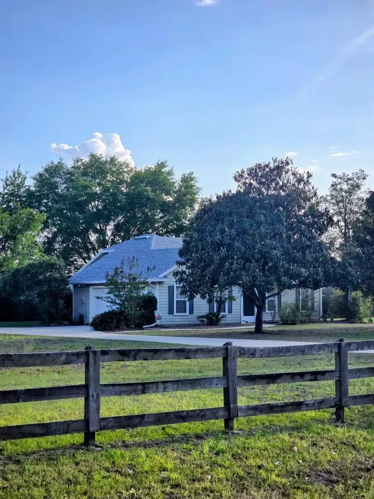 9567 SW 98th Avenue Gainesville FL 32608