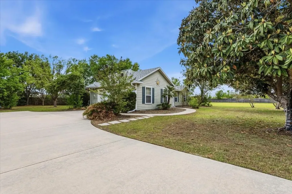 9567 SW 98th Avenue Gainesville FL 32608