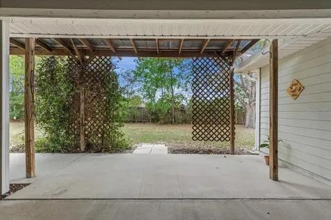 9567 SW 98th Avenue Gainesville FL 32608