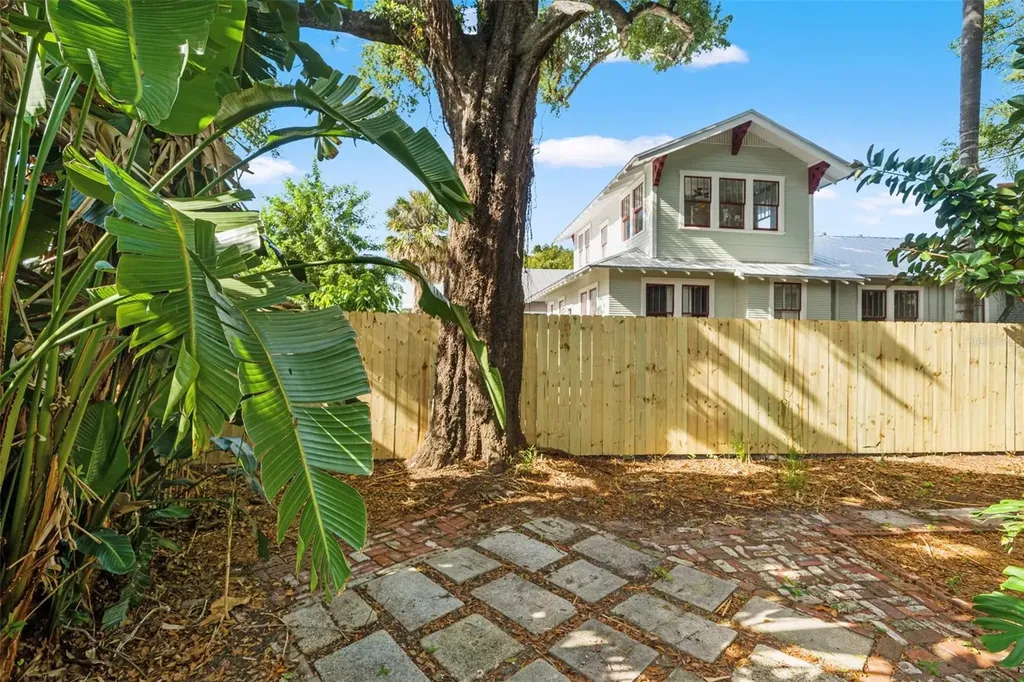 501 E Floribraska Avenue Tampa FL 33603