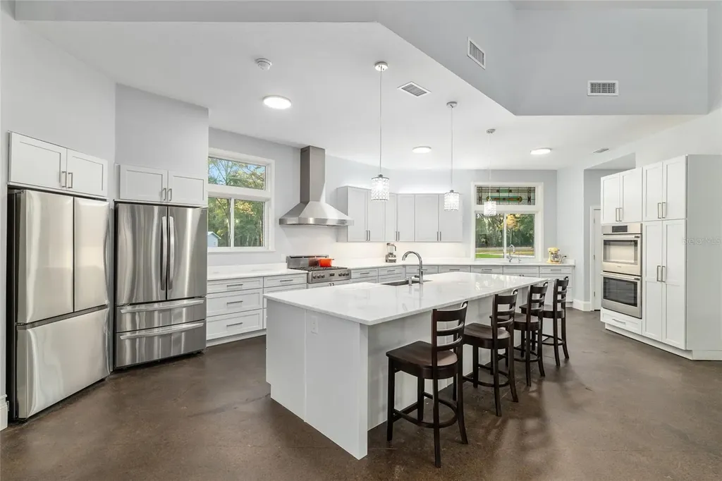 6012 NW 168th Street Alachua FL 32615