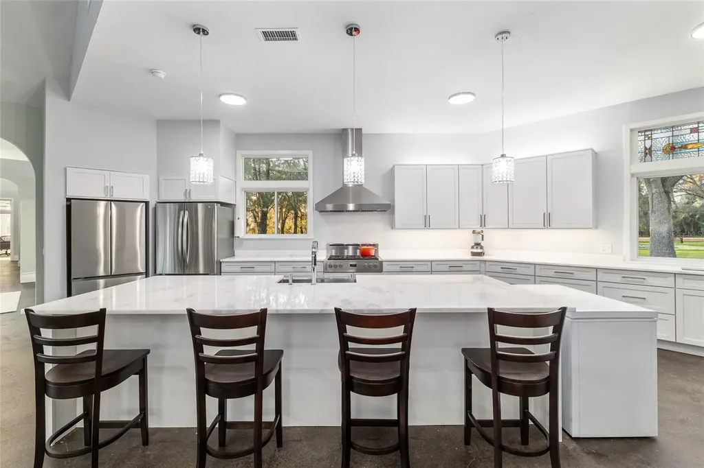 6012 NW 168th Street Alachua FL 32615