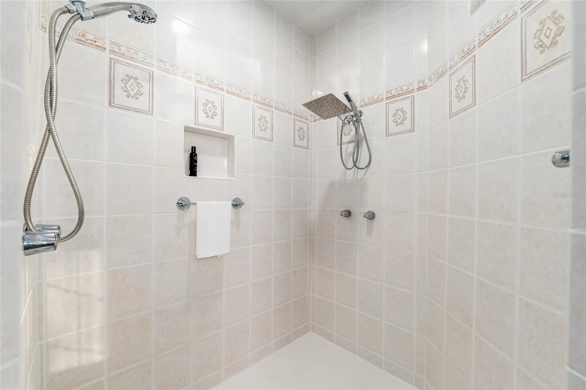 6012 NW 168th Street Alachua FL 32615