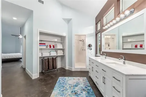 6012 NW 168th Street Alachua FL 32615
