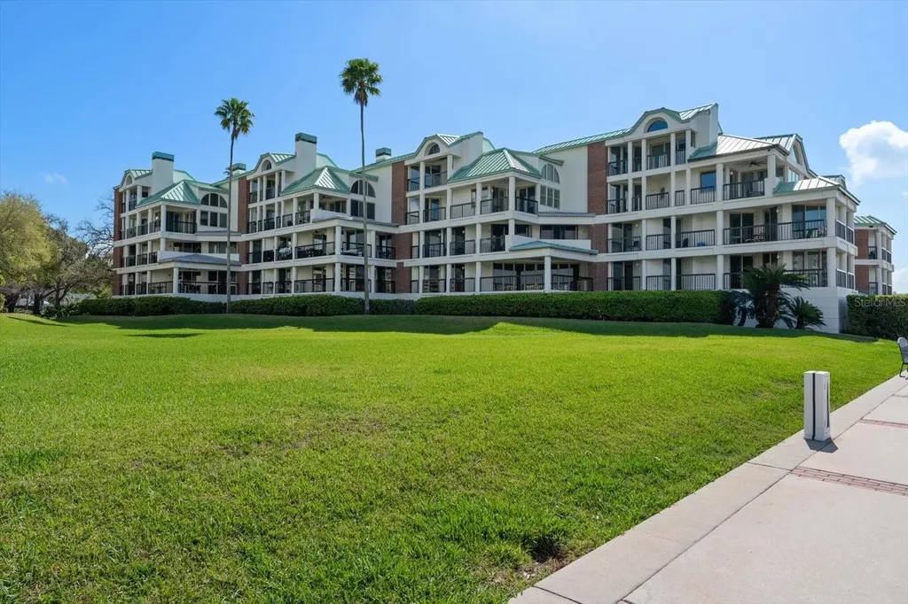 947 Seddon Cove Way Tampa FL 33602