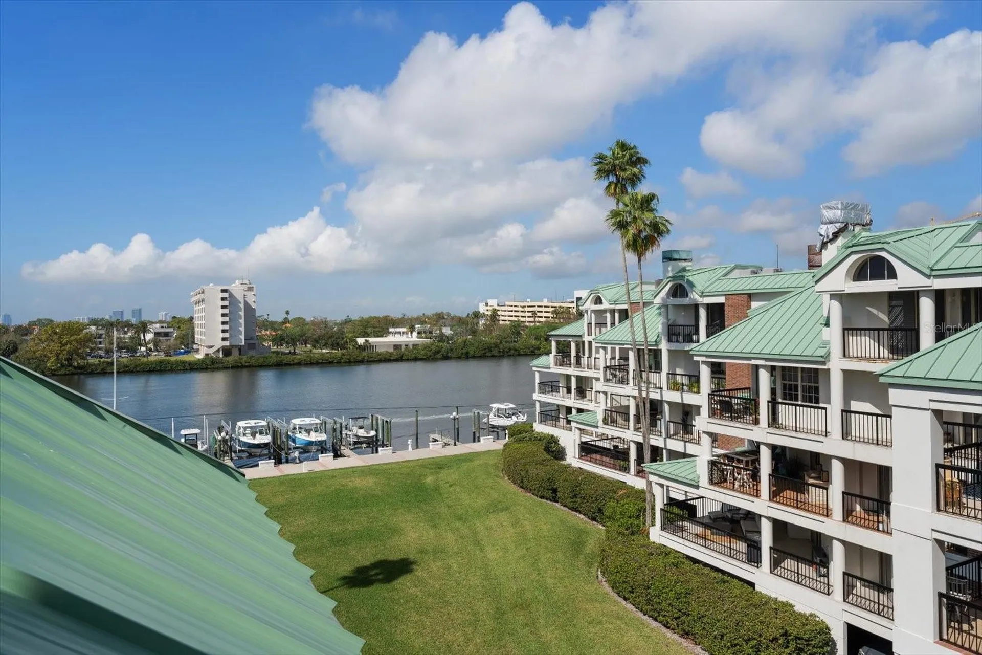 947 Seddon Cove Way Tampa FL 33602