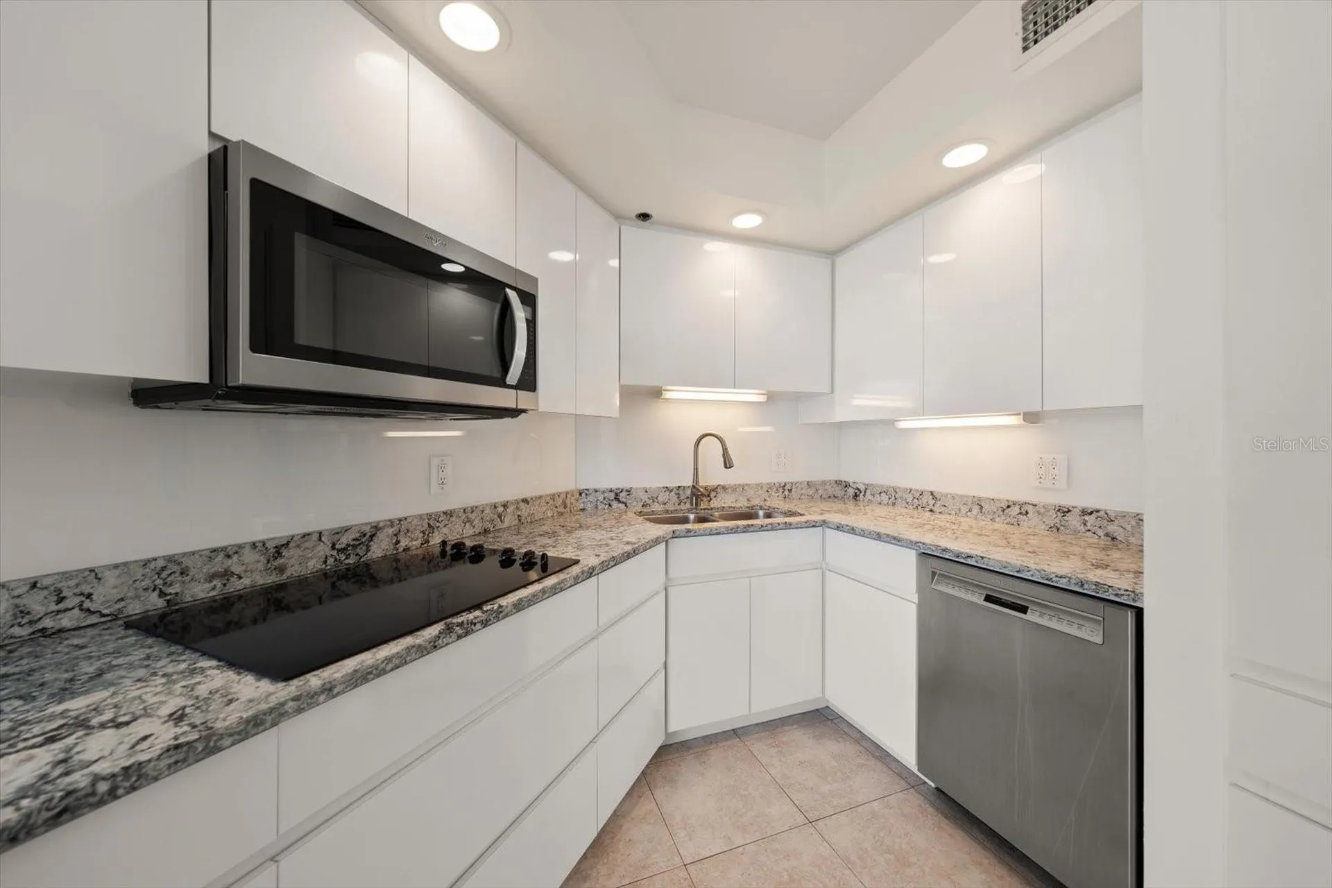 947 Seddon Cove Way Tampa FL 33602
