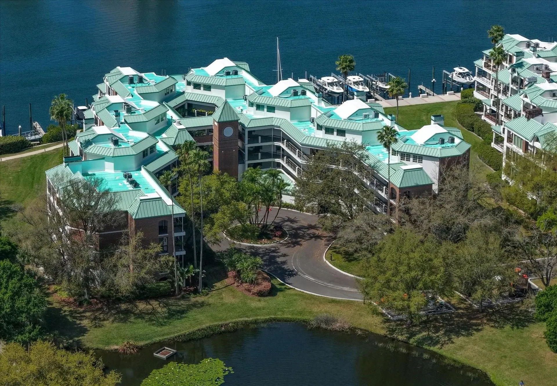 947 Seddon Cove Way Tampa FL 33602